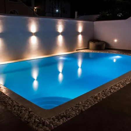 Hotel Emerald Collection 3*